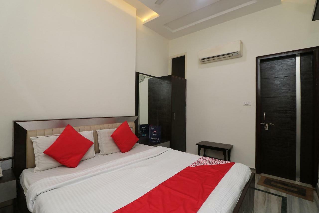 Oyo 24723 Hotel Atul Palace Agra  Buitenkant foto