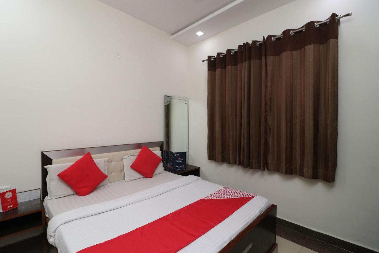 Oyo 24723 Hotel Atul Palace Agra  Buitenkant foto