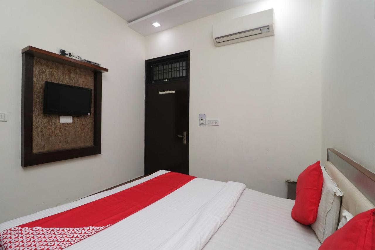 Oyo 24723 Hotel Atul Palace Agra  Buitenkant foto