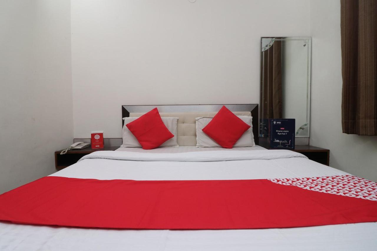 Oyo 24723 Hotel Atul Palace Agra  Buitenkant foto